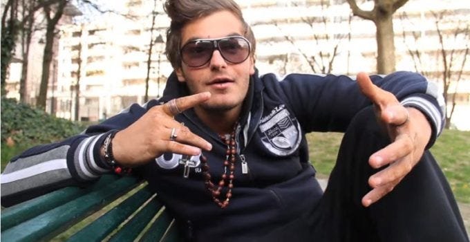 how-to-make-selfies-with-dorian-rossini