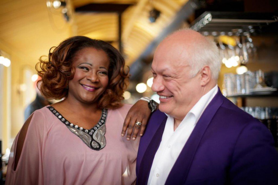 Eric-Emmanuel-Schmitt-et-son-compagnon