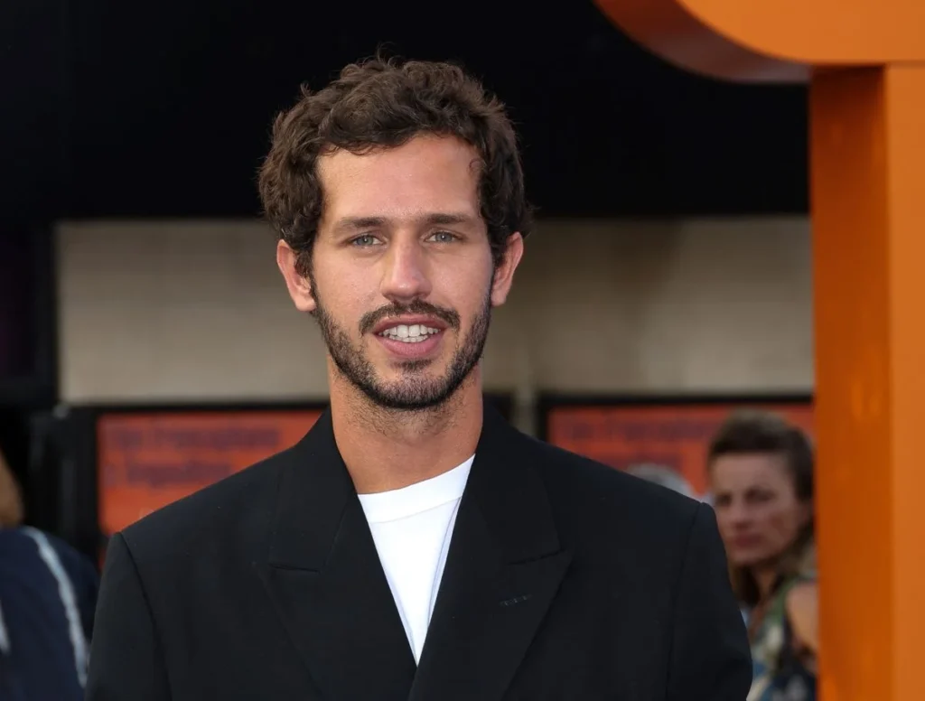 Victor Belmondo Taille